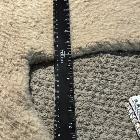 Anthropologie Gray Taupe Fuzzy V neck Oversized Pullover sweater size Medium - Picture 8 of 9